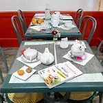 Otel De Paris Jaligny