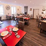 Otel De Paris 3*