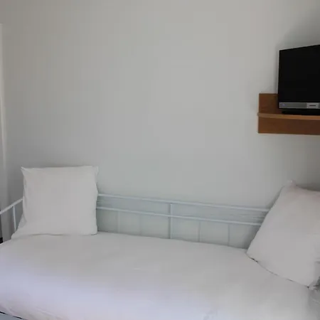 De Paris Отель 3*