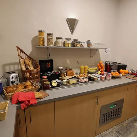 De Paris Otel 3*