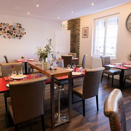 Hotel De Paris 3*