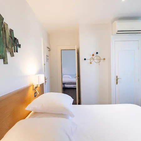 De Paris Hotel